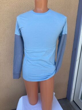 English Laundry Two-Tone Light Blue Body with Gray Sleeves Long Sleeve Tee